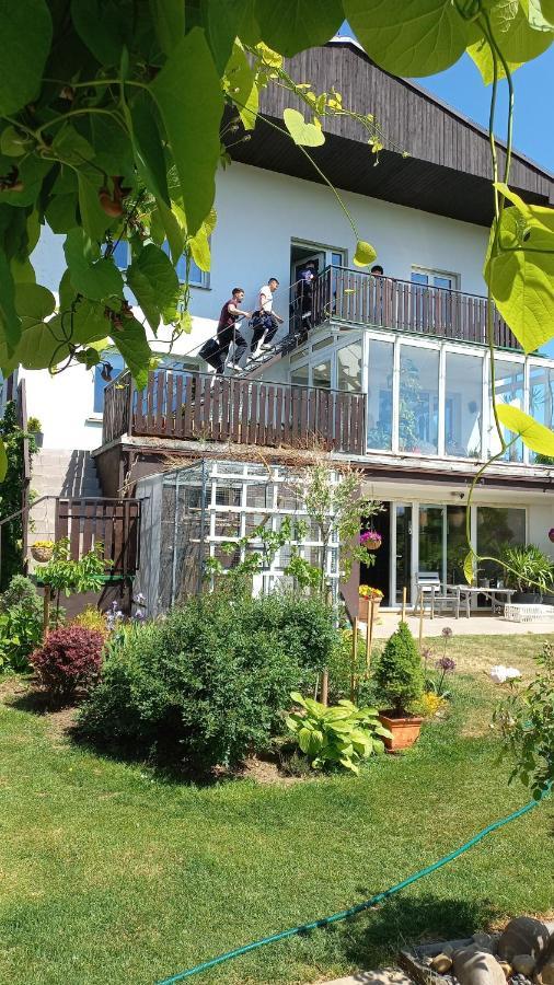 Paradise Villa Apartment Прага Экстерьер фото