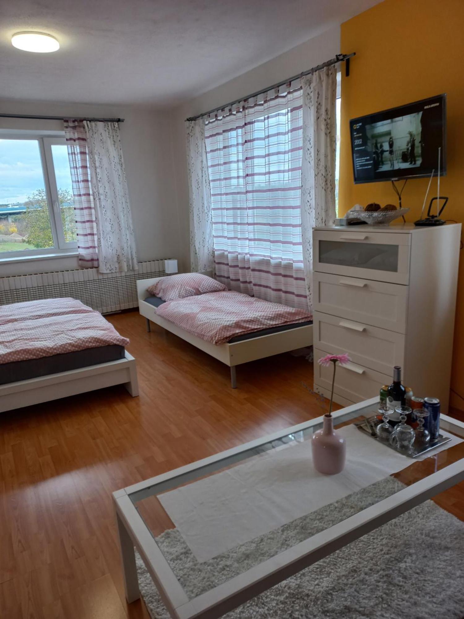 Paradise Villa Apartment Прага Экстерьер фото